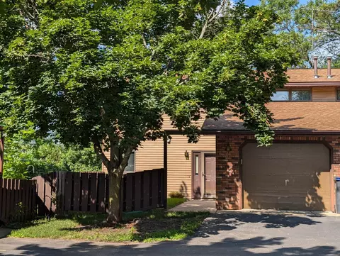 434 E 11th St #D, New Richmond, WI 54017