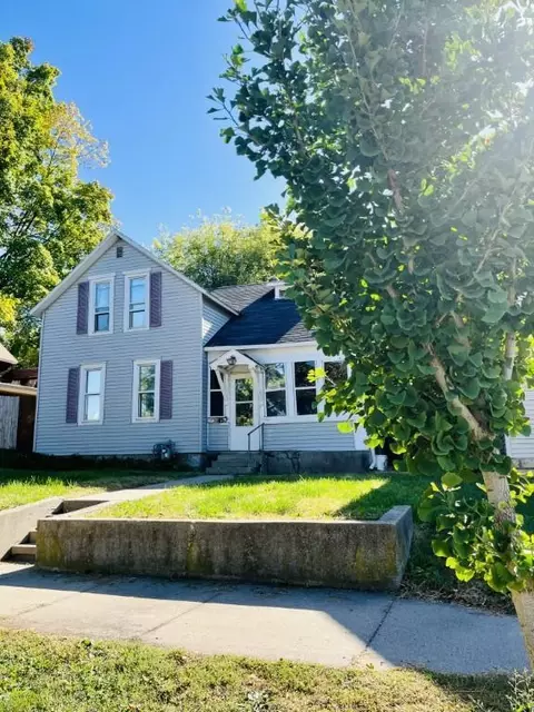 453 N 6th St, Mankato, MN 56001