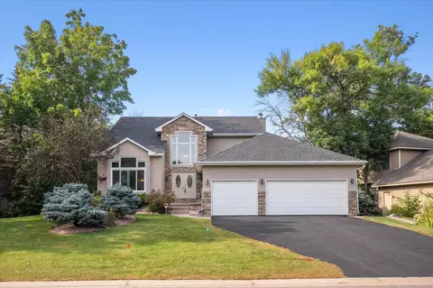 8825 Telford Xing, Brooklyn Park, MN 55443
