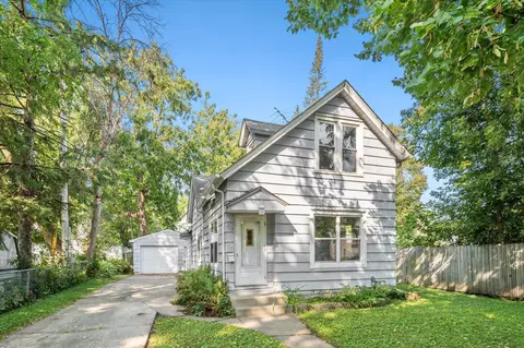 723 Manomin Ave, Saint Paul, MN 55107