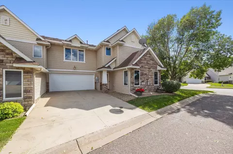 1792 13th St W, Hastings, MN 55033
