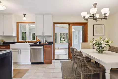 1379 Jurdy Rd, Eagan, MN 55121 photo 9