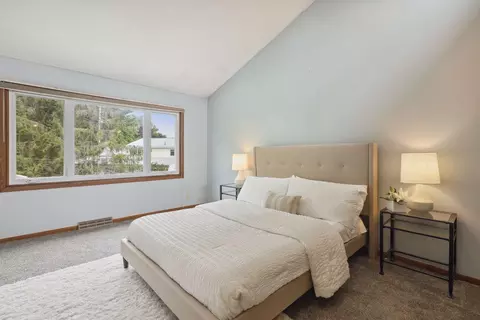 1379 Jurdy Rd, Eagan, MN 55121 photo 22