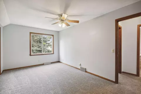 1379 Jurdy Rd, Eagan, MN 55121 photo 26
