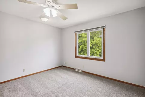 1379 Jurdy Rd, Eagan, MN 55121 photo 27