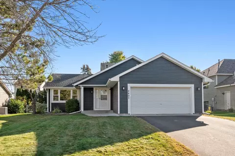2407 Hydram Ave N, Oakdale, MN 55128