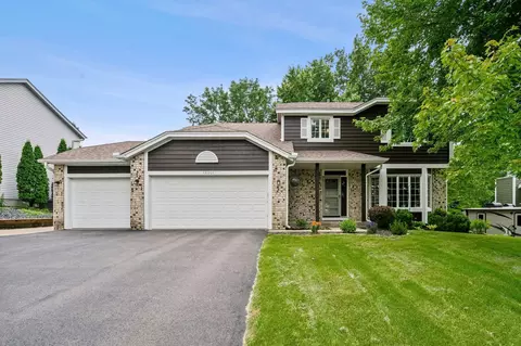 16201 Hyland Ave, Lakeville, MN 55044