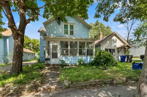 751 Bush Ave, Saint Paul, MN 55106