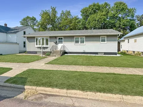 2626 Juniper Ave, Slayton, MN 56172