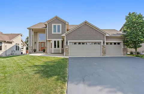 8162 Shenandoah Ln N, Maple Grove, MN 55311