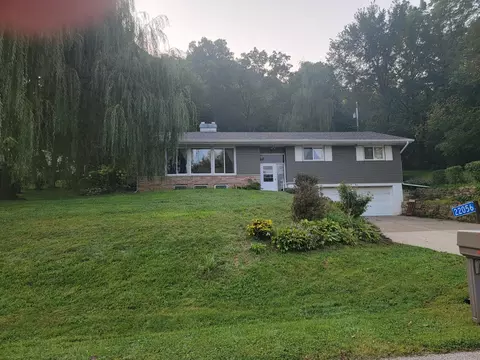 22056 Pinecrest Rd, Winona, MN 55987