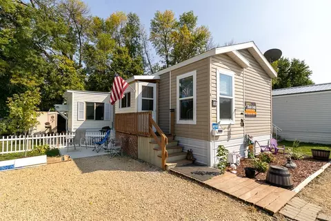 1025 Belle Ave #A28, Mankato, MN 56001