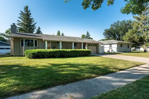 118 27th Ave N, Fargo, ND 58102