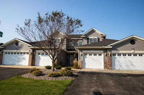525 Ford St E, Northfield, MN 55057