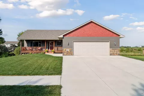 1305 Benton Creek Ave, Cologne, MN 55322