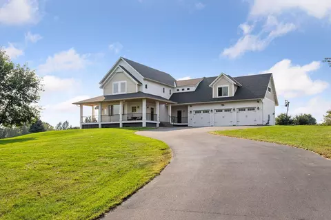 1996 Paris Alcove N, Stillwater, MN 55082