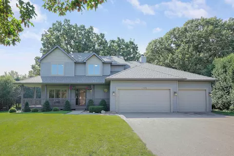 17450 Juneberry Ct, Lakeville, MN 55044