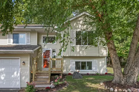 2695 64th St E, Inver Grove Heights, MN 55076