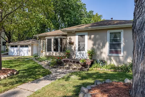 3806 52nd Ave N, Brooklyn Center, MN 55429