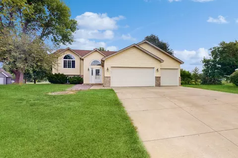 5117 89th Cres N, Brooklyn Park, MN 55443