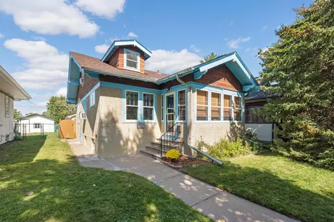 1971 Berkeley Ave, Saint Paul, MN 55105
