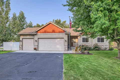 22754 Poppy St NW, Saint Francis, MN 55070