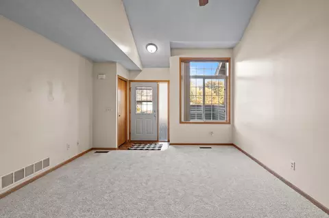 2083 Willow Cir, Hugo, MN 55038 photo 7