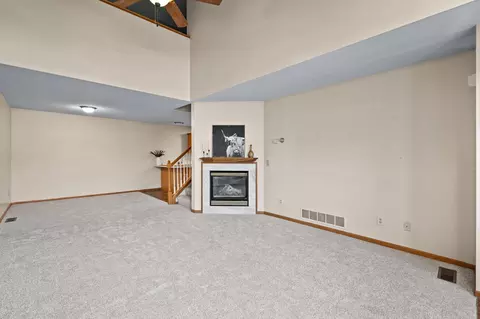 2083 Willow Cir, Hugo, MN 55038 photo 8