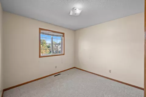 2083 Willow Cir, Hugo, MN 55038 photo 27