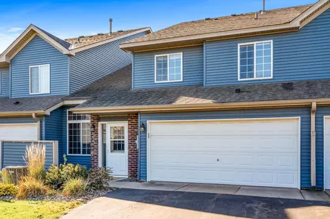 2083 Willow Cir, Hugo, MN 55038 photo 4