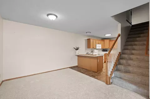 2083 Willow Cir, Hugo, MN 55038 photo 11