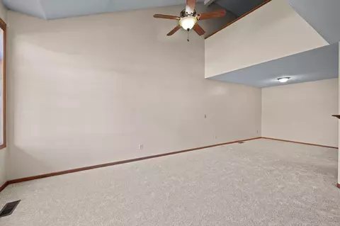 2083 Willow Cir, Hugo, MN 55038 photo 9