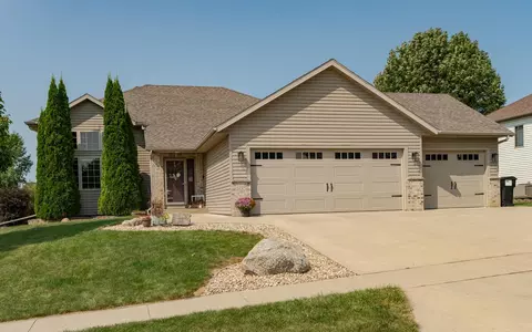 6187 Shetland Dr NW, Rochester, MN 55901