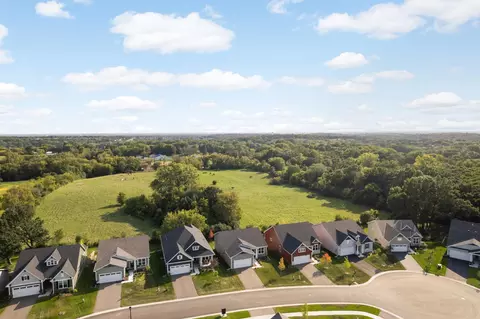 4646 Benjamin Pl, Woodbury, MN 55129