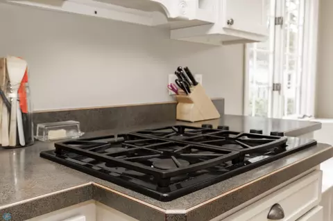 Kitchen - 1254 2nd St N, Fargo, ND 58102 photo 8 of 11
