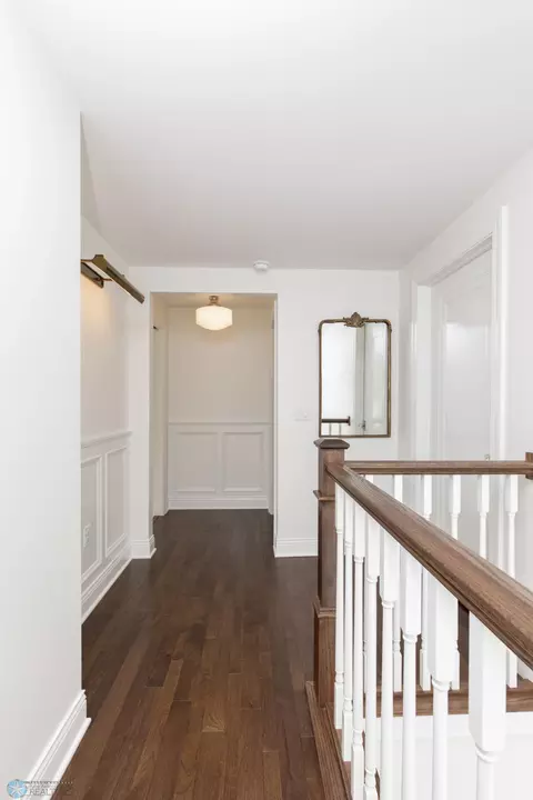 Entry Way - 1254 2nd St N, Fargo, ND 58102 photo 3 of 5
