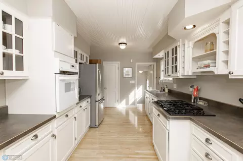 Kitchen - 1254 2nd St N, Fargo, ND 58102 photo 10 of 11