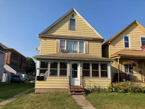 215 7th St S, Virginia, MN 55792