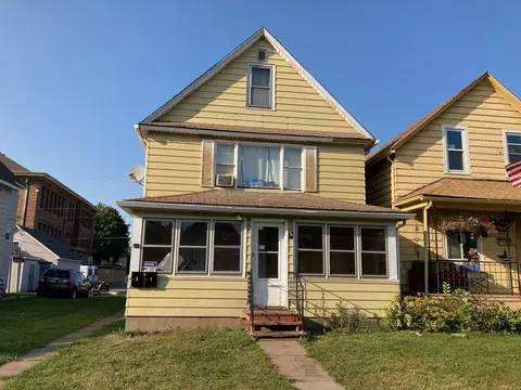 215 7th St S, Virginia, MN 55792
