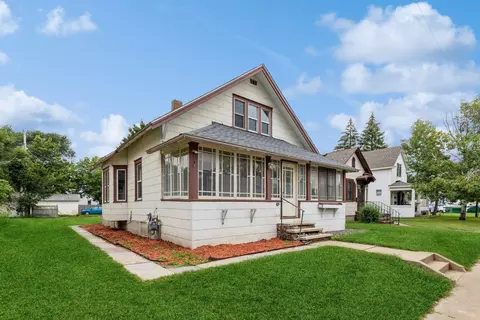 709 Washington Memorial Dr, Saint Cloud, MN 56301