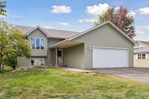 108 N Meadow Ln, Roberts, WI 54023