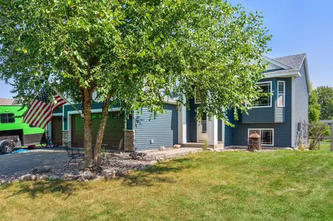 610 Dillon Ave N, Montrose, MN 55363