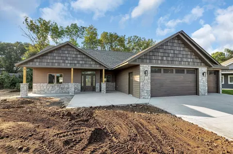 2019 Forest Ct, Saint Cloud, MN 56303