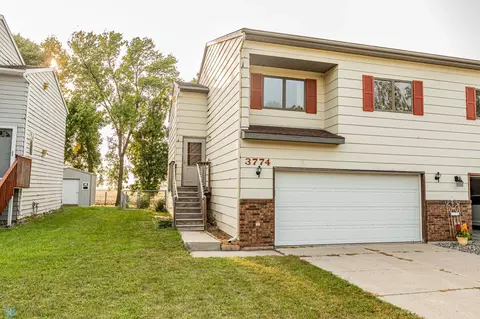 3774 10th St N, Fargo, ND 58102