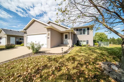 5731 Kingsbury St NW, Rochester, MN 55901