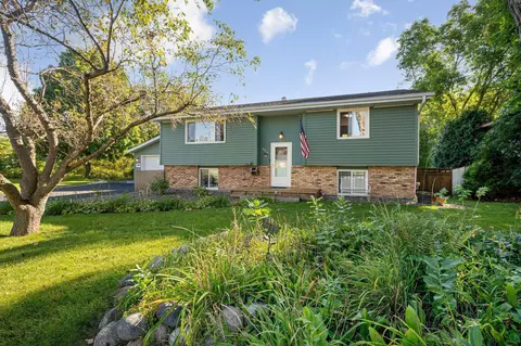 6614 Annapolis Ln N, Maple Grove, MN 55311
