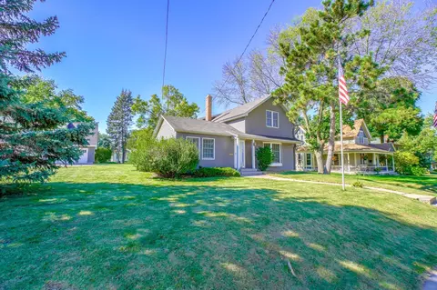 1118 4th St S, Stillwater, MN 55082