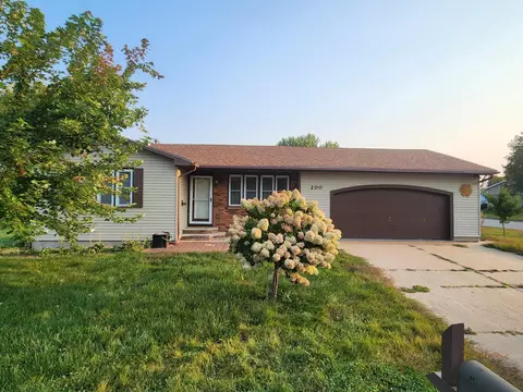 200 5th Ave NE, Plainview, MN 55964 photo 3