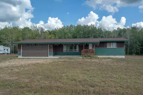 2044 Stargrass Ln SW, Backus, MN 56435
