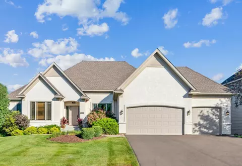 2593 Eagle Valley Dr, Woodbury, MN 55129